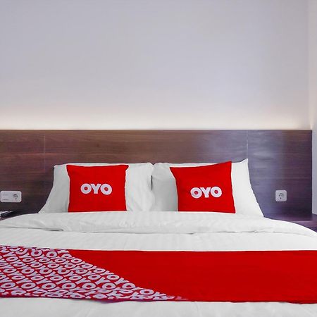 Oyo 90115酒店-近帕萨尔巴鲁 雅加达 外观 照片